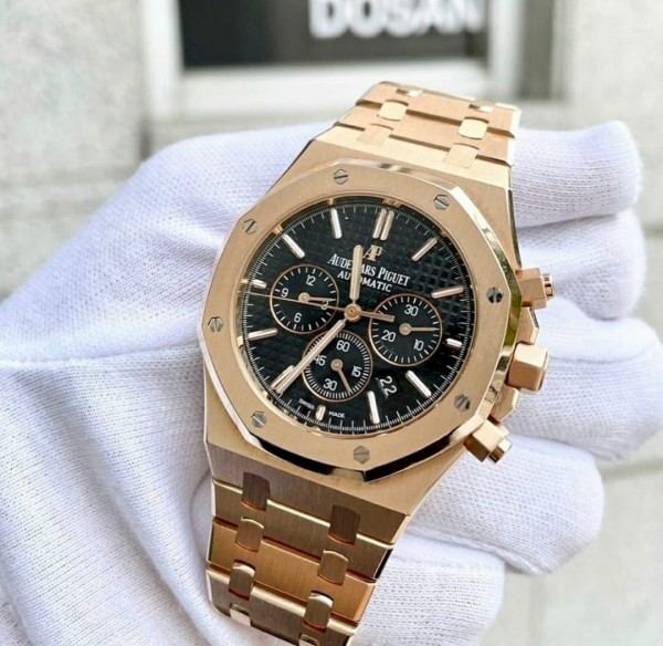 Audemars-pigue_t-royal-oak-chronograph-pure-gold-1.jpg