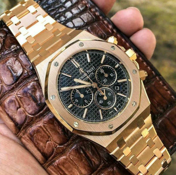 Audemars-pigue_t-royal-oak-chronograph-pure-gold-3.jpg